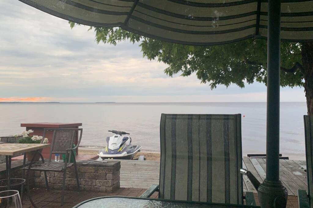 Maison Sur Le Lac Desbiens ภายนอก รูปภาพ