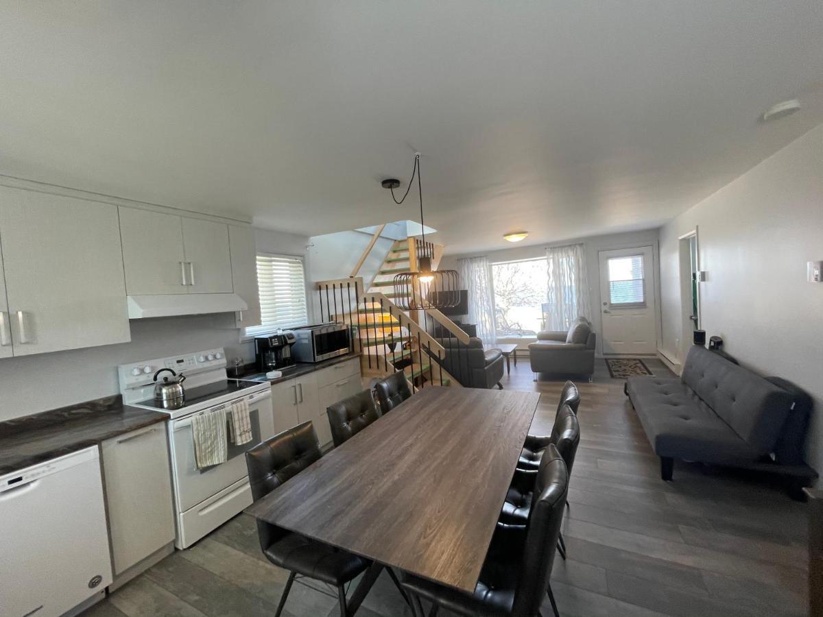 Maison Sur Le Lac Desbiens ภายนอก รูปภาพ